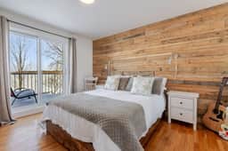 Chalet Blanc | Private beach & Hot Tub & Kayak - Image 4