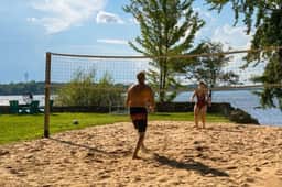 Chalet Blanc | Private beach & Hot Tub & Kayak - Image 2