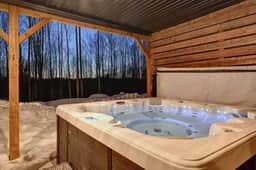 Haven of Peace | Spa & Pool Table | Lake Access - Image 4