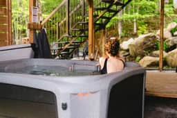 Java | Private Spa & Games | Lake & Kayak - Image 3