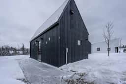 Jolie Vie Wellness Retreat | Water Tiny Home #4 - Image 5