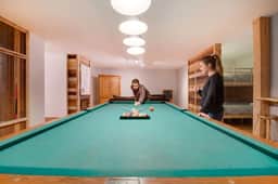 La Petite Alpine | Private Spa & Pool Table | BBQ - Image 5