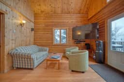 Loup | private spa | Ski-in/out | 16 Guests - Image 2