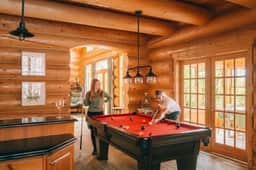 Monopoly | Spa & Sauna | Pool, Lake & Kayak, Gym - Image 2