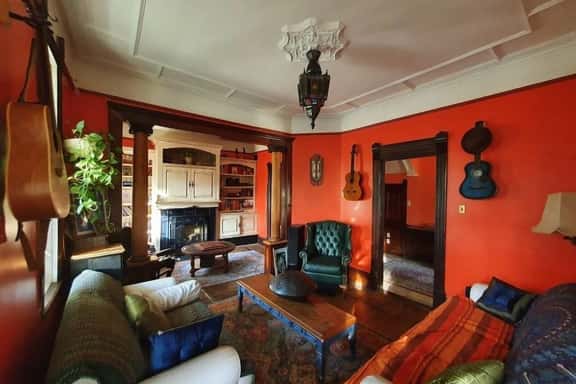 1898 Victorian Manor with Spa (5 acres) - Image 1