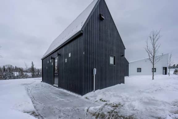 Jolie Vie Wellness Retreat | Water Tiny Home #4 - Image 5