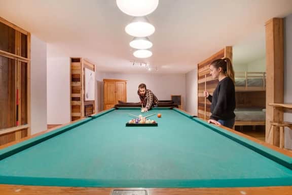 La Petite Alpine | Private Spa & Pool Table | BBQ - Image 5