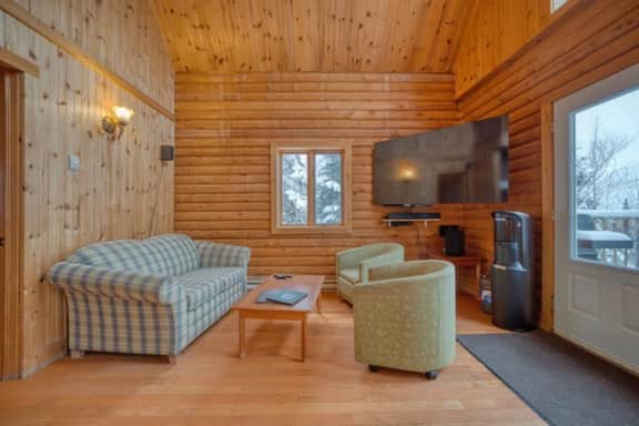 Loup | private spa | Ski-in/out | 16 Guests - Image 2